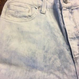 Gloria Vanderbilt Whitewash Jeans